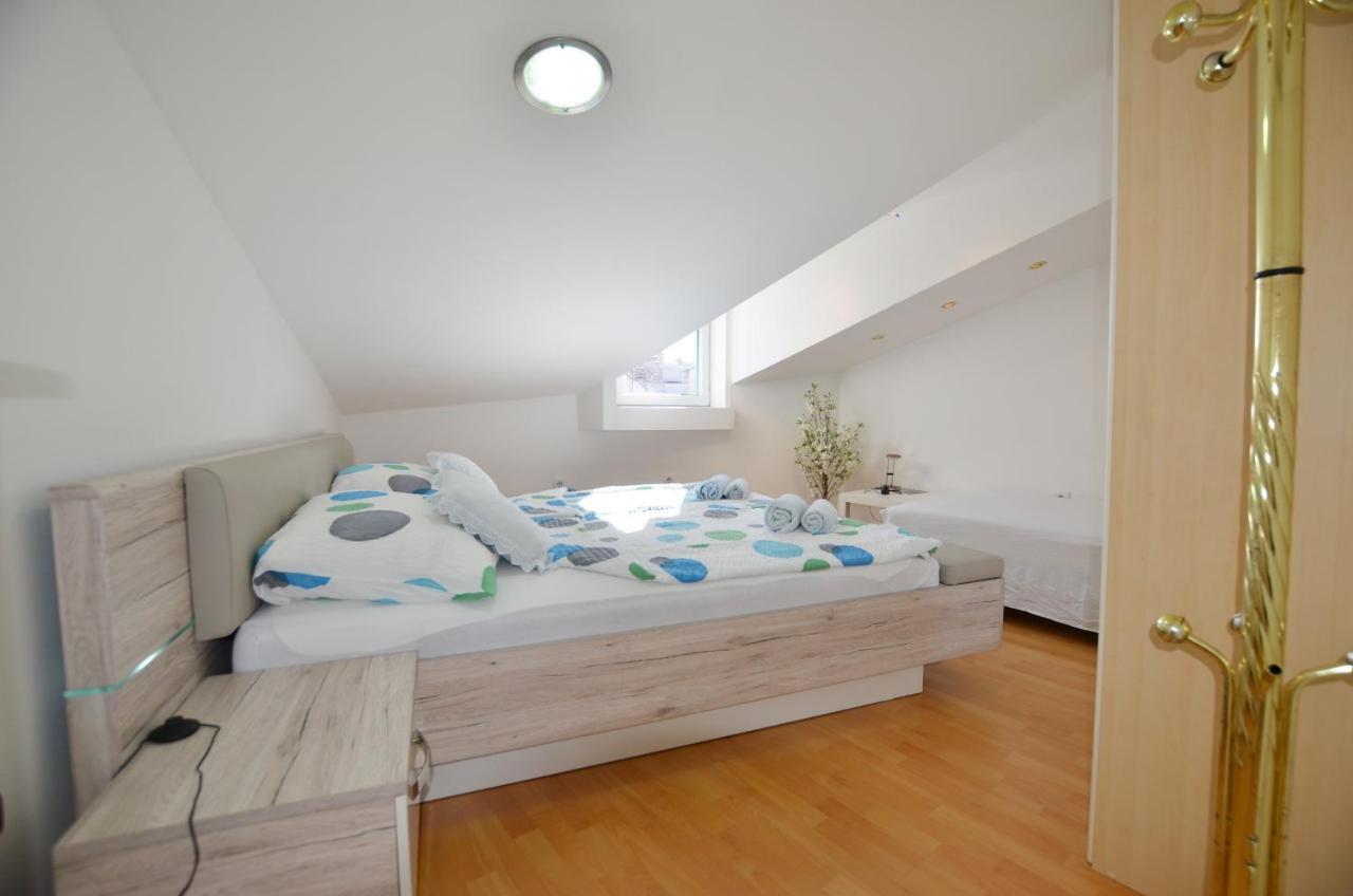 Peter Apartment 罗维尼 外观 照片