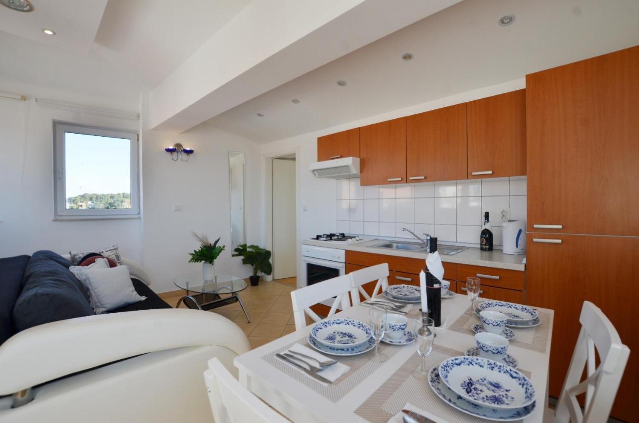 Peter Apartment 罗维尼 外观 照片